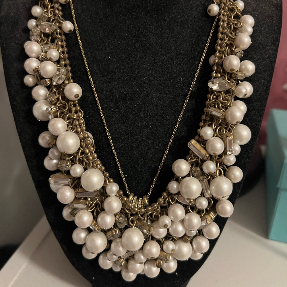Stella & Dot Eva Pearl Bib necklace